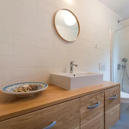 Casa Flora 3-minutes' Walk From The