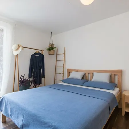 Holiday home Casa Flora 3-minutes' Walk From The Novigrad (Istria)