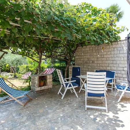 Casa Flora 3-minutes' Walk From The *