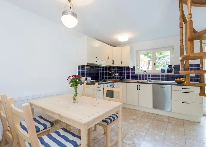 Casa Flora 3-minutes' Walk From The * Novigrad Istria