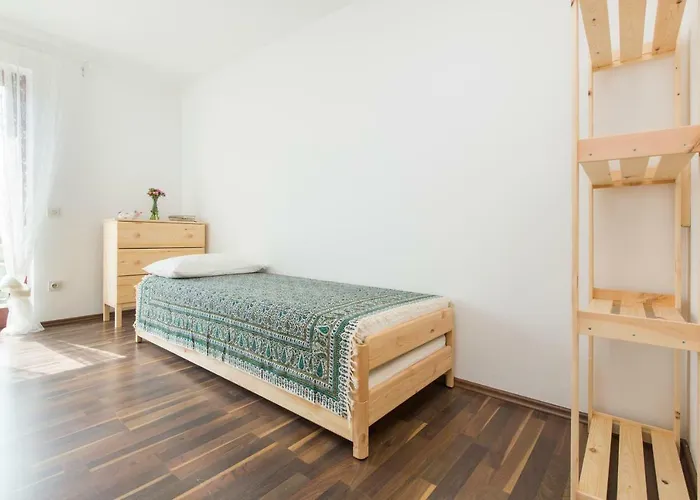 펜션 Casa Flora 3-minutes' Walk From The Novigrad Istria