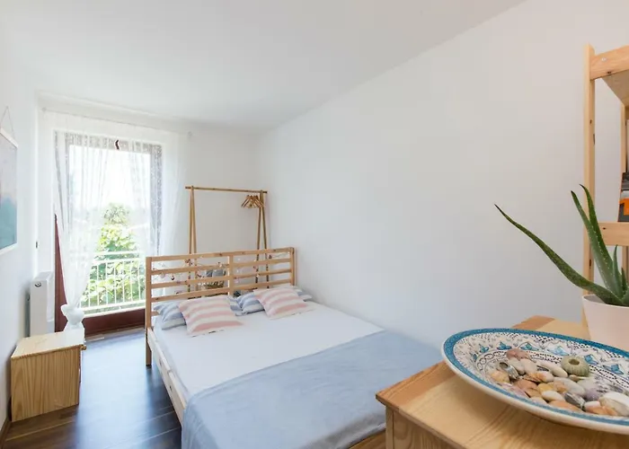 Casa Flora 3-minutes' Walk From The