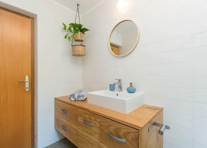 Casa Flora 3-minutes' Walk From The *